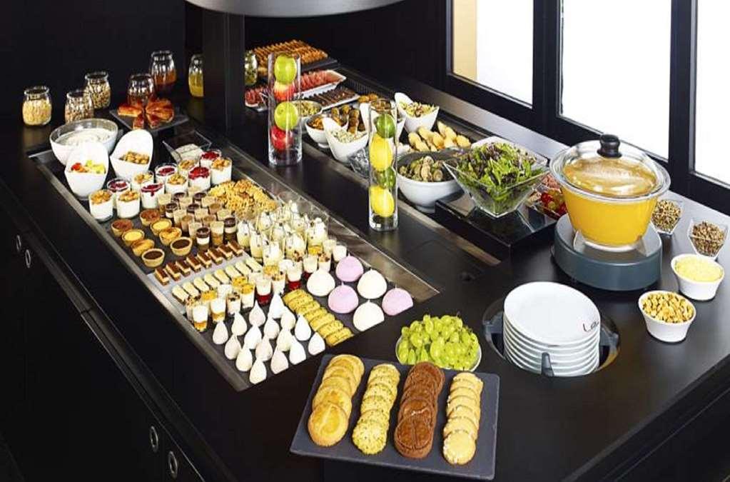 Kyriad Tarbes Bastillac Restaurace fotografie